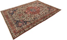 Close-up detail of 1930s Bakhtiar rug from Iran / Persia showing Wool weave