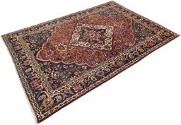 Corner detail of 1930s Bakhtiar rug showing border pattern and Wool pile