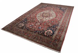 Backside of handmade New Bakhtiar rug showing knot structure and weave density