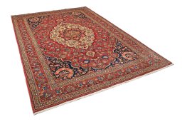 Corner detail of New Bakhtiar rug showing border pattern and Wool pile