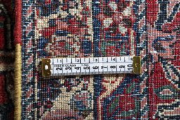 Central medallion detail of 1930s Bakhtiar rug from Iran / Persia
