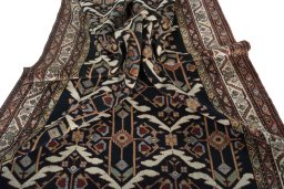 Corner detail of New Bakhtiar rug showing border pattern and Wool pile