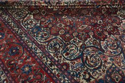 Close-up detail of 1950s Bakhtiar rug from Iran / Persia showing Wool weave