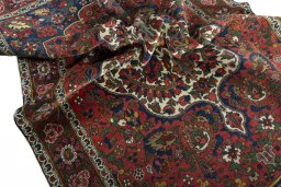 Close-up detail of 1930s Bakhtiar rug from Iran / Persia showing Wool weave