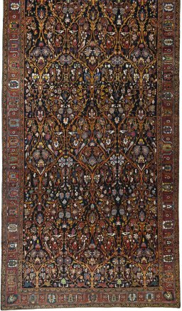 Full view of 1930s Bakhtiar rug from Iran / Persia, 686 × 364 cm in Gray tones