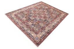 Close-up detail of 2000s Bakhtiar rug from Iran / Persia showing Wool weave