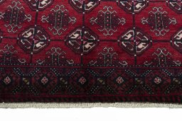 Central medallion detail of 2000s Baloch rug from Iran / Persia
