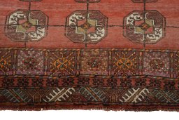 Central medallion detail of 1970s Baloch rug from Iran / Persia
