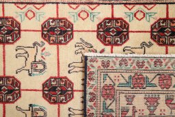 Close-up detail of 1990s Baloch rug from Iran / Persia showing Wool weave