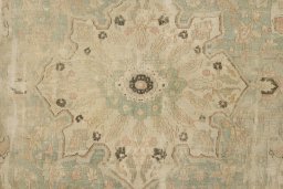 Close-up detail of 1900s Dorokhsh rug from Iran / Persia showing Wool weave
