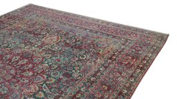 Surface texture of 1920s Dorokhsh rug with natural Wool and intricate pattern