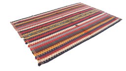 Corner detail of 1920s Ghashghai rug showing border pattern and Wool pile