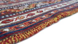 Central medallion detail of 1940s Ghashghai rug from Iran / Persia