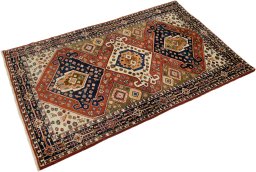 Corner detail of New Ghashghai rug showing border pattern and Wool pile