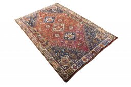 Close-up detail of 2000s Ghashghai rug from Iran / Persia showing Wool weave