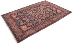 Close-up detail of 1920s Hamedan rug from Iran / Persia showing Wool weave