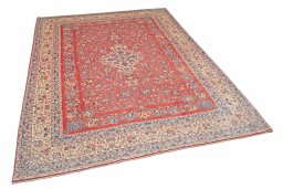 Corner detail of 2000s Hamedan rug showing border pattern and Wool pile