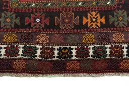Central medallion detail of 2000s Hamedan rug from Iran / Persia