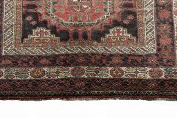 Central medallion detail of 2000s Hamedan rug from Iran / Persia