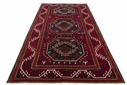 Surface texture of 2000s Hamedan rug with natural Wool and intricate pattern