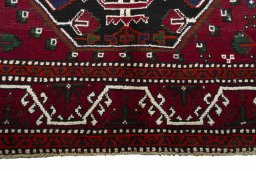 Central medallion detail of 2000s Hamedan rug from Iran / Persia