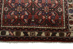 Central medallion detail of New Hamedan rug from Iran / Persia
