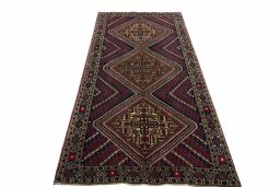 Surface texture of 2000s Hamedan rug with natural Wool and intricate pattern