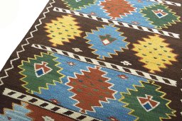Surface texture of New Hamedan rug with natural Wool and intricate pattern