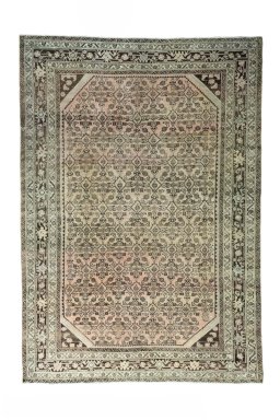 Full view of 1970s Hamedan rug from Iran / Persia, 292 × 204 cm in Red tones