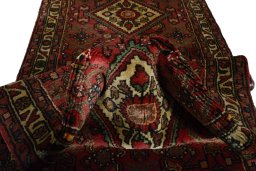 Corner detail of New Hamedan rug showing border pattern and Wool pile