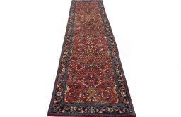Surface texture of New Hamedan rug with natural Wool and intricate pattern