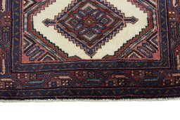 Central medallion detail of New Hamedan rug from Iran / Persia