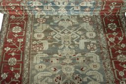 Full view of 1930s Hamedan rug from Iran / Persia, 483 × 115 cm in Gray tones