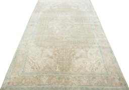 Surface texture of 1950s Hamedan rug with natural Wool and intricate pattern