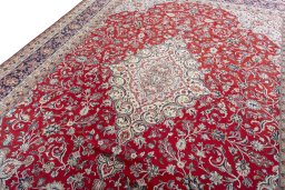 Backside of handmade 2000s Hamedan rug showing knot structure and weave density