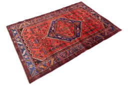 Close-up detail of 1970s Hamedan rug from Iran / Persia showing Wool weave