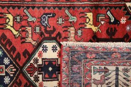 Close-up detail of 1990s Hamedan rug from Iran / Persia showing Wool weave