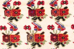 Full view of 1998s Hamedan rug from Iran / Persia, 146 × 106 cm in White tones