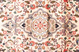 Full view of 1970s Hamedan rug from Iran / Persia, 160 × 100 cm in Cream tones
