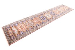 Corner detail of 1994s Hamedan rug showing border pattern and Wool pile