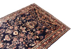Surface texture of 2001s Hamedan rug with natural Wool and intricate pattern