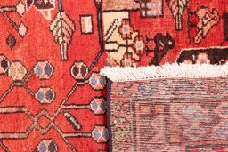Close-up detail of 1991s Hamedan rug from Iran / Persia showing Wool weave