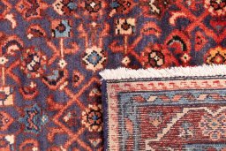 Close-up detail of 1986s Hamedan rug from Iran / Persia showing Wool weave