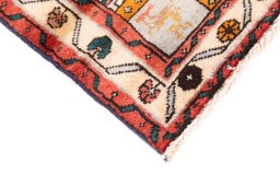 Central medallion detail of 1970s Hamedan rug from Iran / Persia