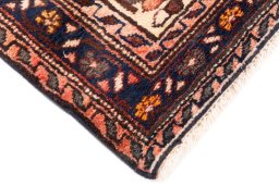 Central medallion detail of 1973s Hamedan rug from Iran / Persia