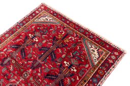 Surface texture of 1982s Hamedan rug with natural Wool and intricate pattern