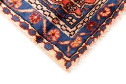 Central medallion detail of 1975s Hamedan rug from Iran / Persia