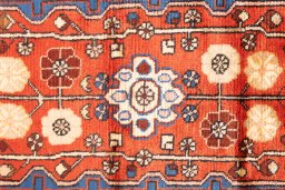 Close-up detail of 1975s Hamedan rug from Iran / Persia showing Wool weave