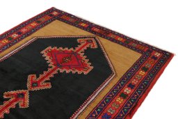 Surface texture of New Hamedan rug with natural Wool and intricate pattern