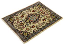 Corner detail of 1990s Hamedan rug showing border pattern and Wool pile